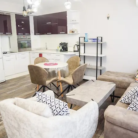 Martini Apartment *